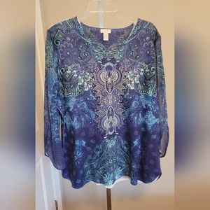 Chicos VEE neck shirt, sheer 3/4 sleeves..   Good condition. Sheer sleeves